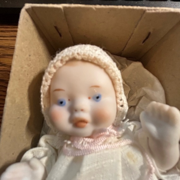 Bisque doll from Japan - Picture 3 of 8